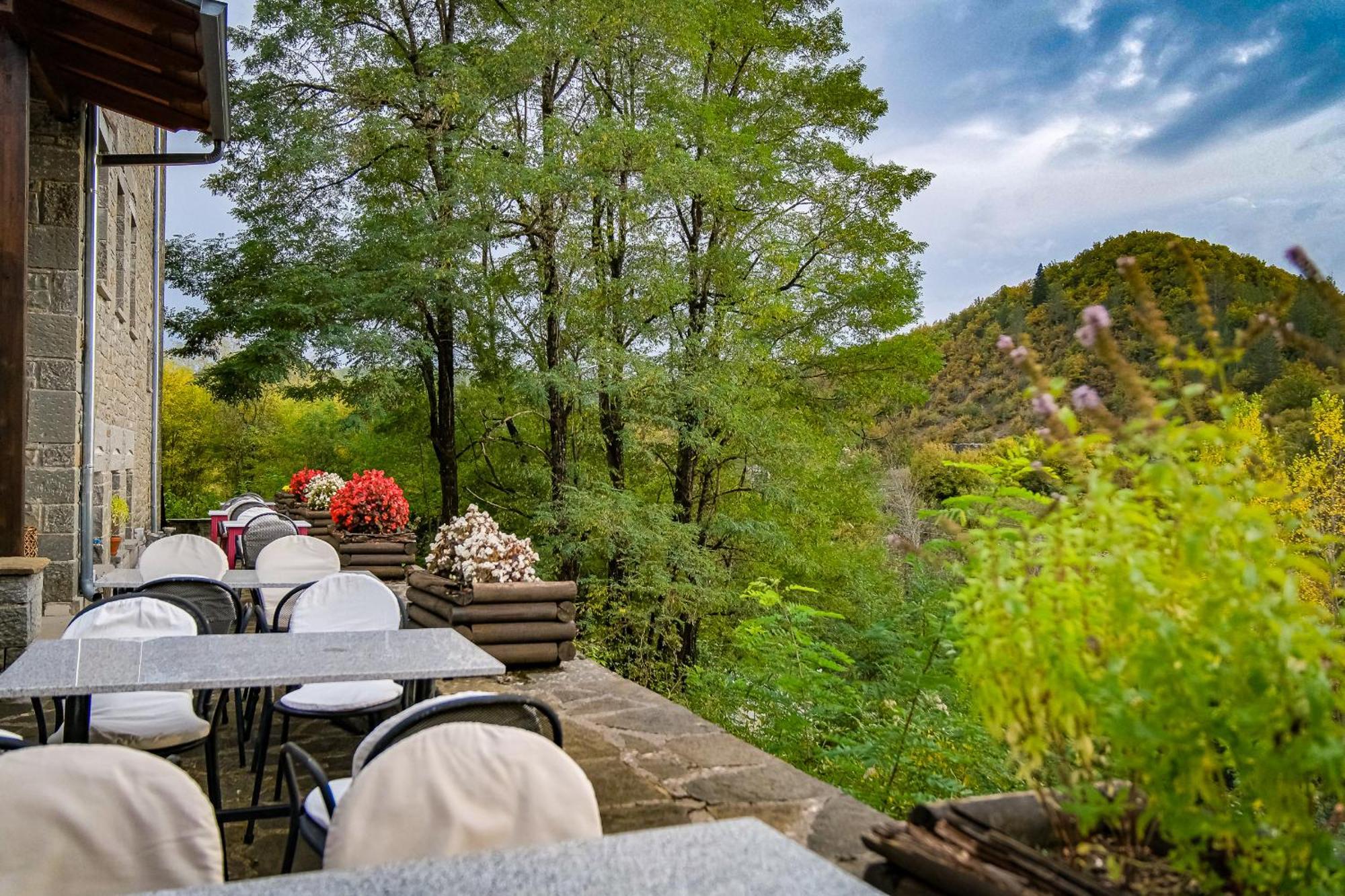 Kipi Mountain Resort Exterior photo