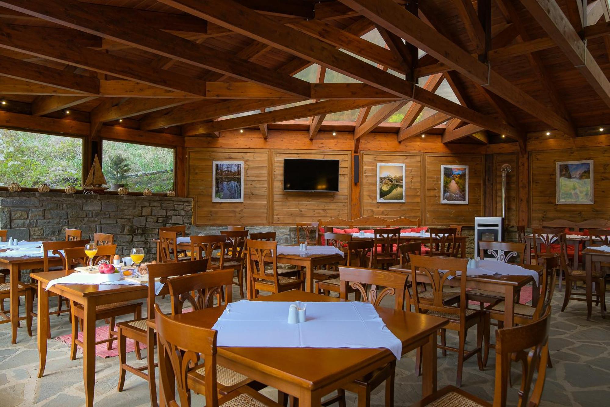 Kipi Mountain Resort Exterior photo
